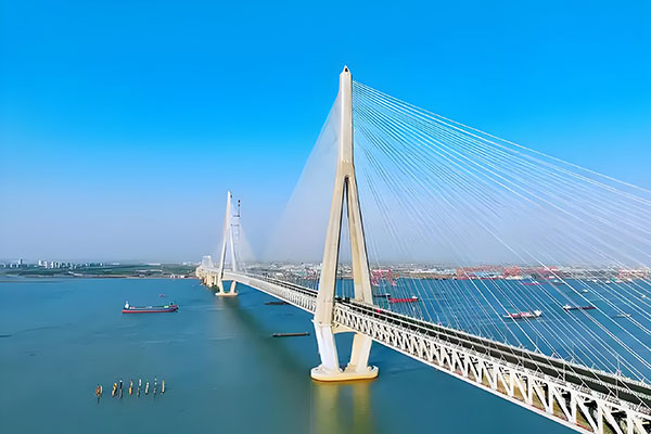 大桥.jpg