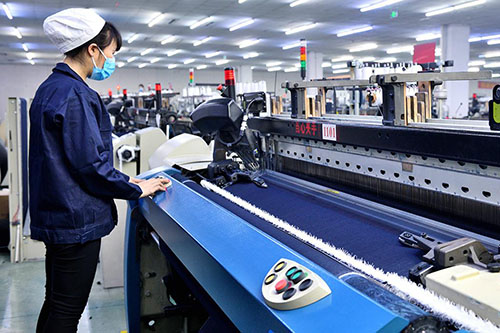 现代纺织如何发展？碳纤维辊能帮上忙